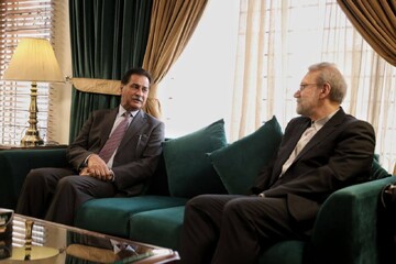 لاريجاني يلتقي رئيس مجلس النواب الباكستاني