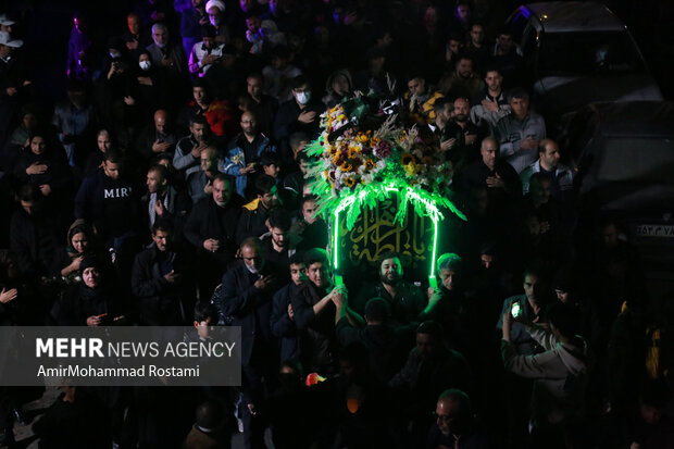 تشییع نمادین حضرت زهرا در ورامین برگزار شدد