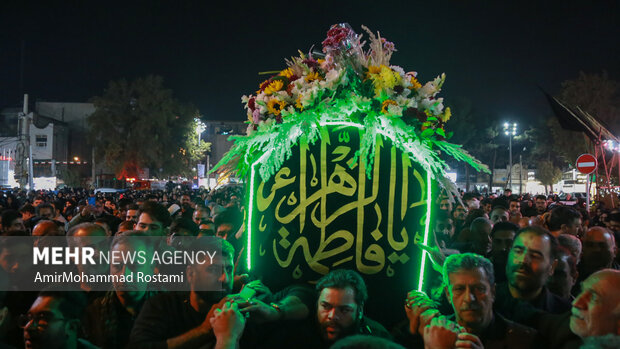 تشییع نمادین حضرت زهرا در ورامین برگزار شدد