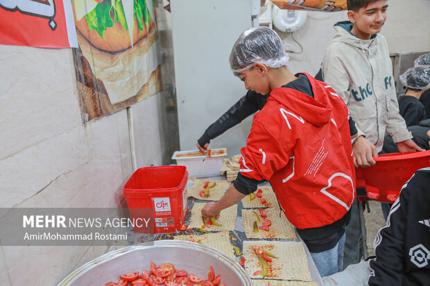 تشییع نمادین حضرت زهرا در ورامین برگزار شدد