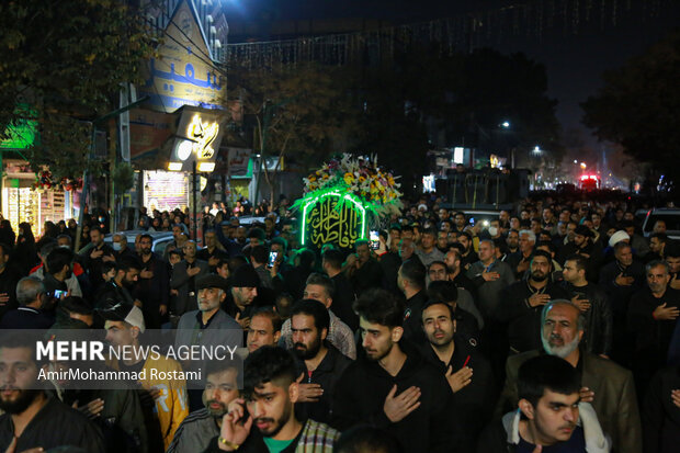 تشییع نمادین حضرت زهرا در ورامین برگزار شدد