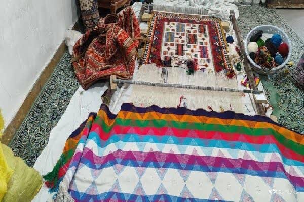 چنگ دلالان بر تار و پود هنر زنان سربیشه، صنایع دستی در سراشیبی سقوط