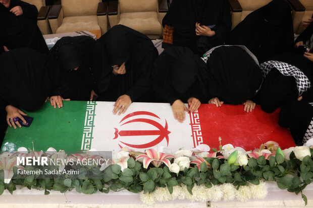 همایش طلایه داران مقاومت در قم