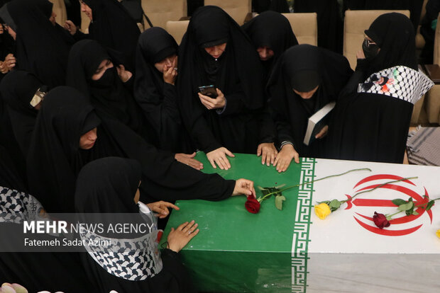 همایش طلایه داران مقاومت در قم