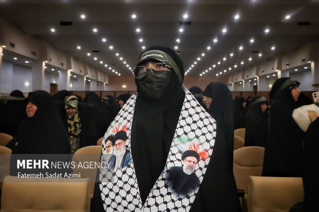 همایش طلایه داران مقاومت در قم