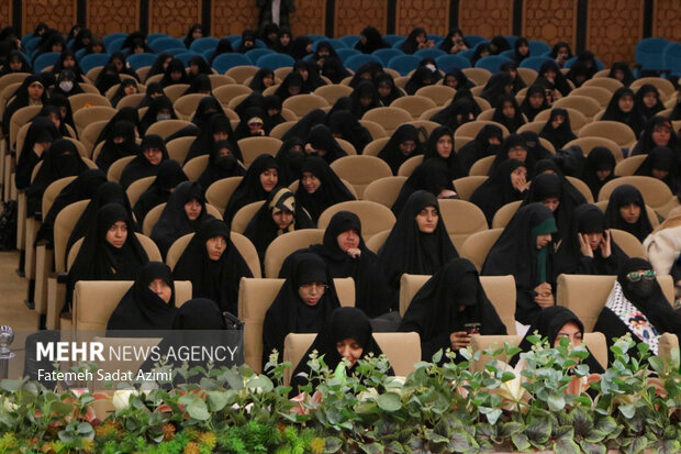 همایش طلایه داران مقاومت در قم