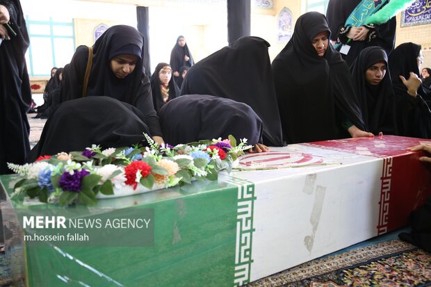 استقبال و تشییع شهید گمنام در ایرانشهر