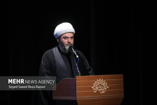 مراسم شب واژه ها