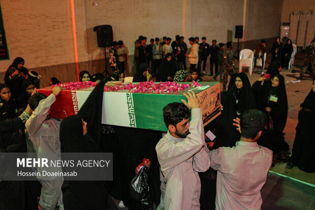 تشییع پیکر شهید گمنام در هشتبندی