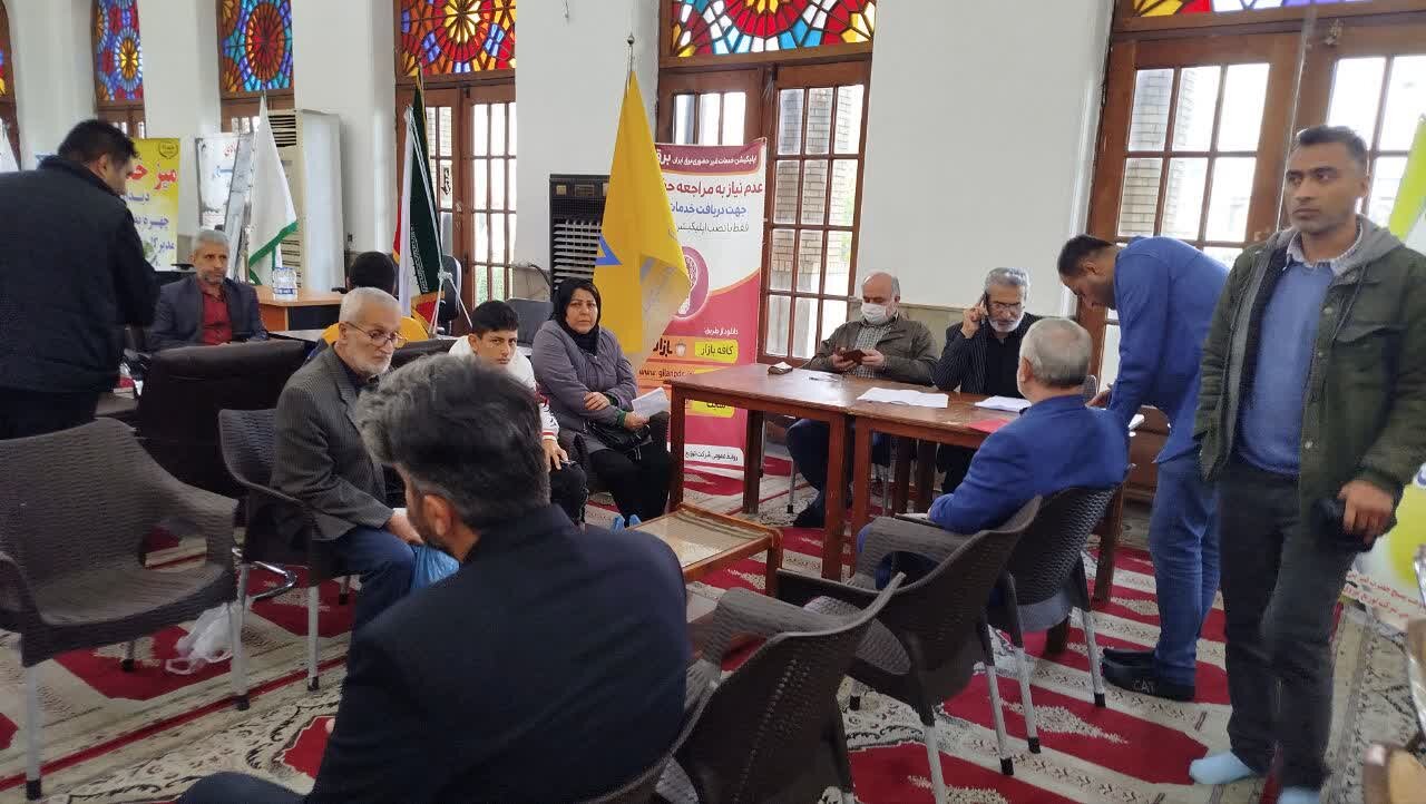 میز خدمت جهادی به مناسبت هفته بسیج در رشت برگزار شد میز خدمت جهادی به مناسبت هفته بسیج در رشت برگزار شد