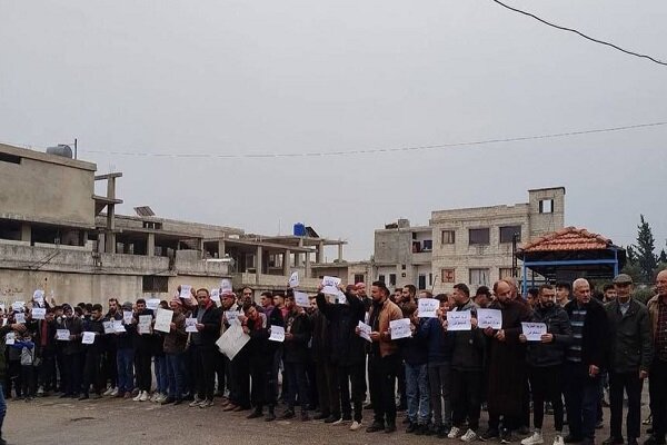 تظاهرات گسترده در شهرهای مختلف سوریه و تیراندازی نیروهای جولانی+فیلم