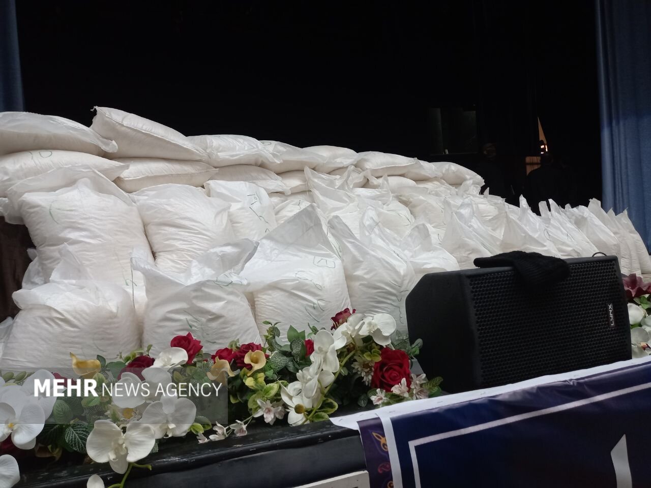 رونمایی از بزرگترین محموله مواد مخدر شیشه قاچاق در جنوب شرق