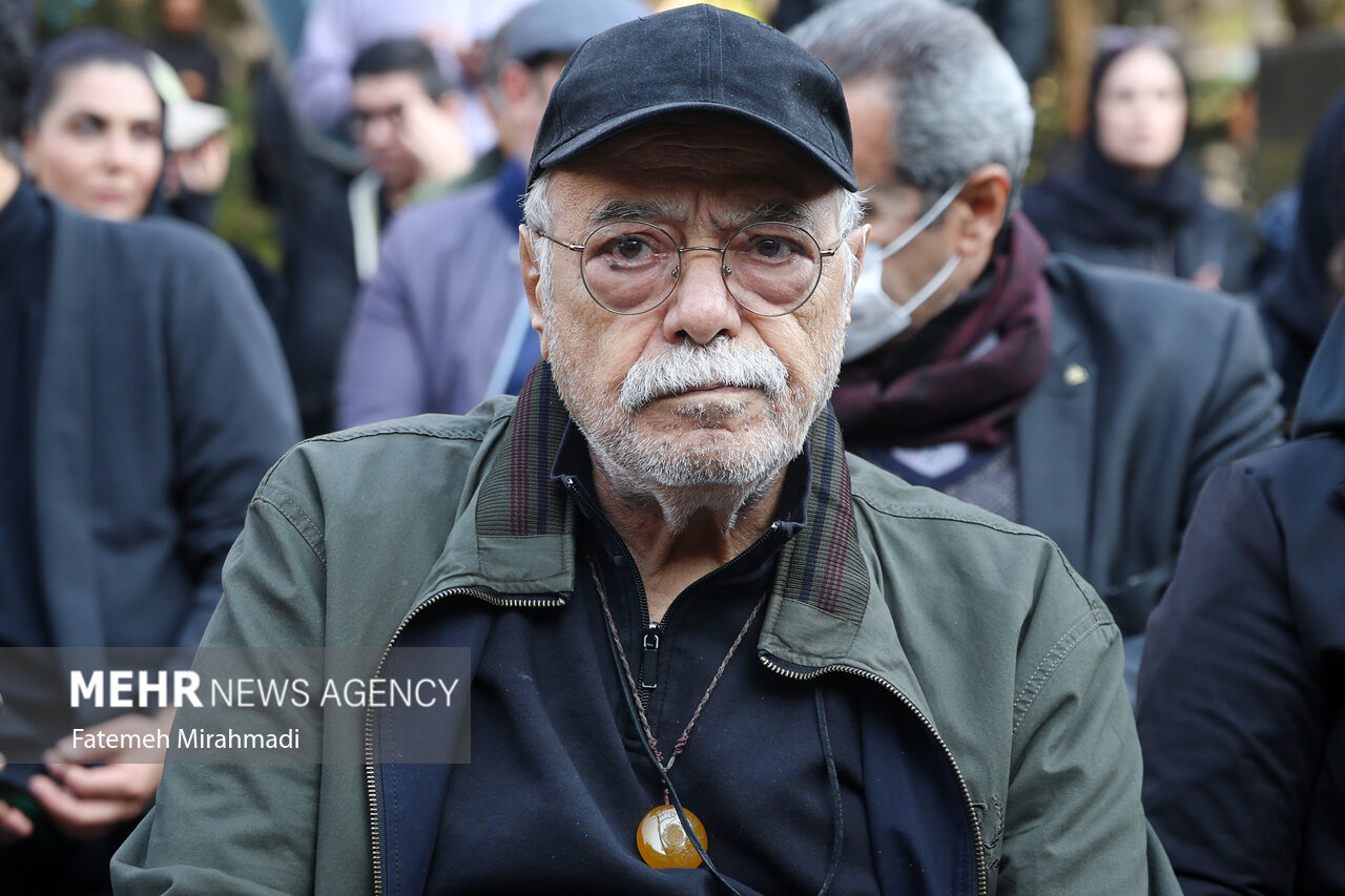 وداع با هادی مرزبان؛ آخرین حضور کارگردان تئاتر در تالار وحدت رقم خورد وداع با هادی مرزبان؛ آخرین حضور کارگردان تئاتر در تالار وحدت رقم خورد