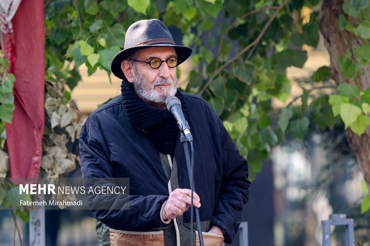 وداع با هادی مرزبان؛ آخرین حضور کارگردان تئاتر در تالار وحدت رقم خورد وداع با هادی مرزبان؛ آخرین حضور کارگردان تئاتر در تالار وحدت رقم خورد
