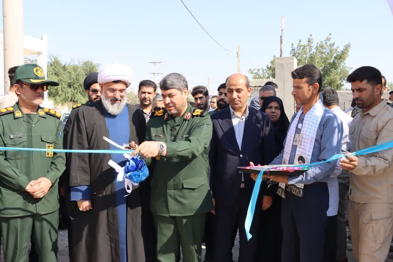 مقاتلی: دنبال تبدیل دشتی به قطب انرژی خورشیدی جنوب کشور هستیم