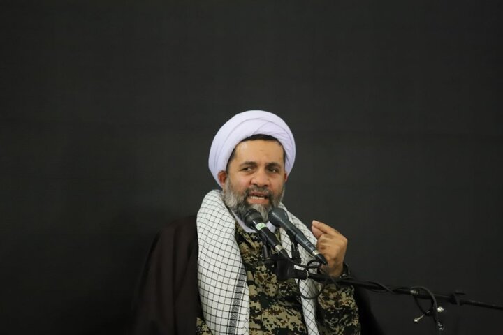 تفکر اسلامی، ریشه‌ای عمیق در مبارزه با استکبار دارد