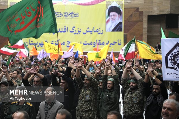 اجتماع بزرگ بسیجیان در رشت