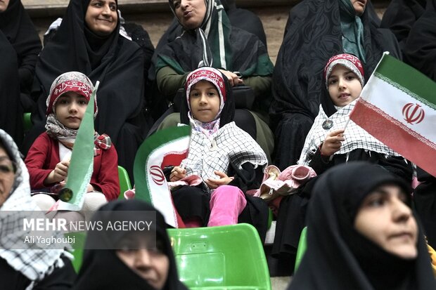 اجتماع بزرگ بسیجیان در رشت