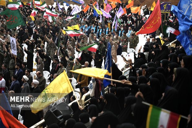 اجتماع بزرگ بسیجیان در رشت