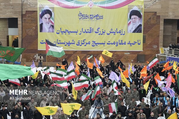 اجتماع بزرگ بسیجیان در رشت