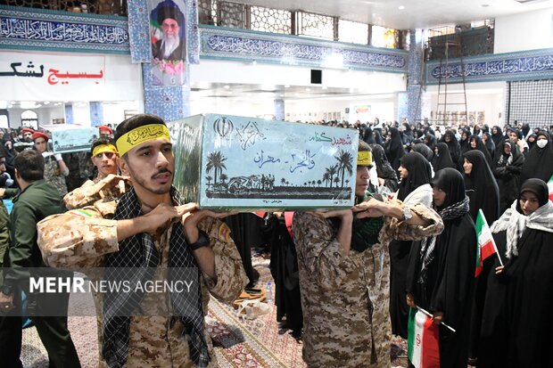 اجتماع بسیجیان به مناسبت ۵ آذر