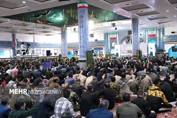 اجتماع بسیجیان به مناسبت ۵ آذر