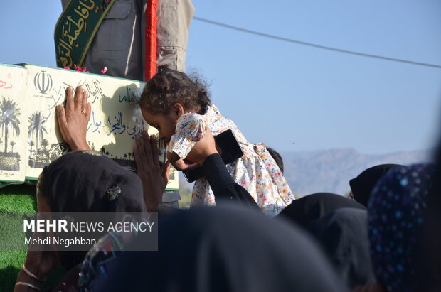 تشییع شهید گمنام در محلات رودان