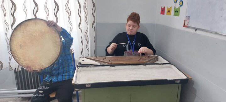 خانی: موسیقیدرمانی راهکار نوین در آموزش دانشآموزان اتیسمی است