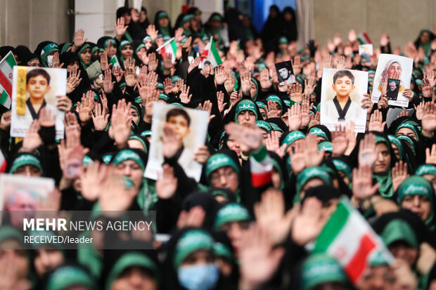 مراسم روز بسیج در حسینیه امام خمینی(ره)