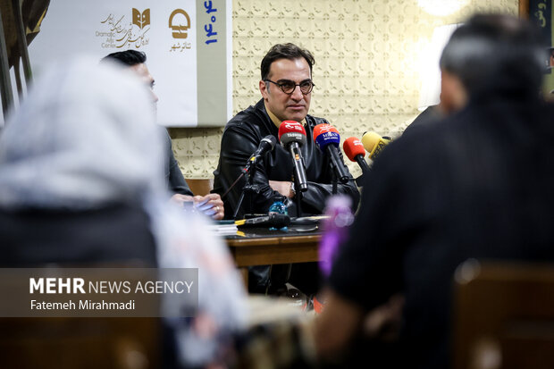 نشست خبری رئیس مجموعه تئاتر شهر