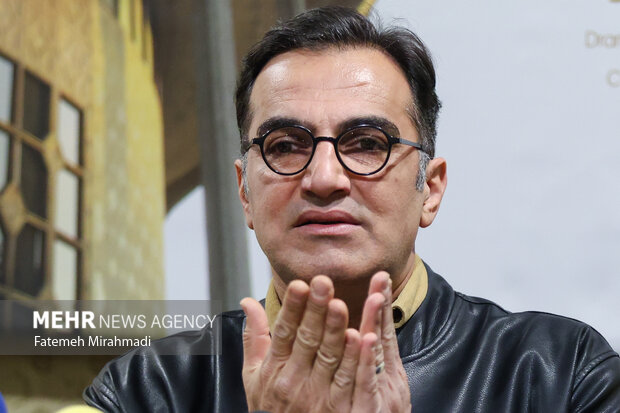 نشست خبری رئیس مجموعه تئاتر شهر