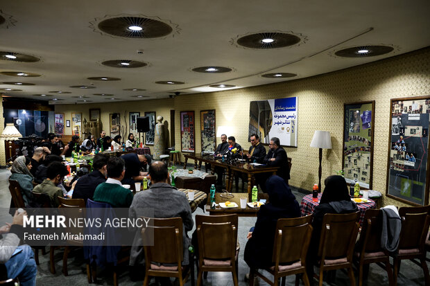 نشست خبری رئیس مجموعه تئاتر شهر