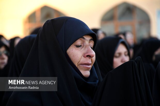 اقامه نماز طلب باران در بیرجند