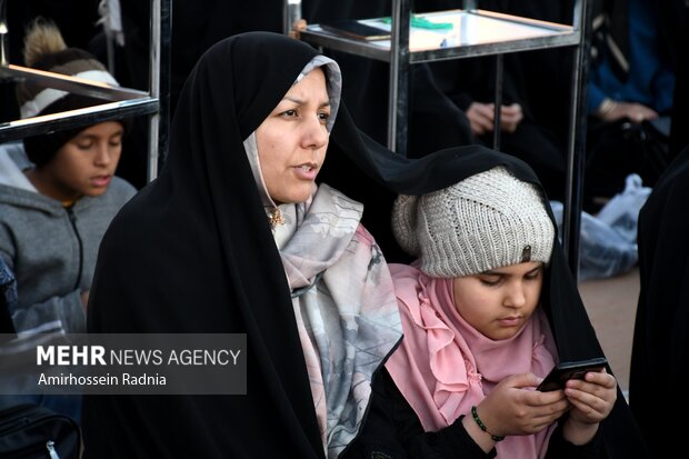 اقامه نماز طلب باران در بیرجند