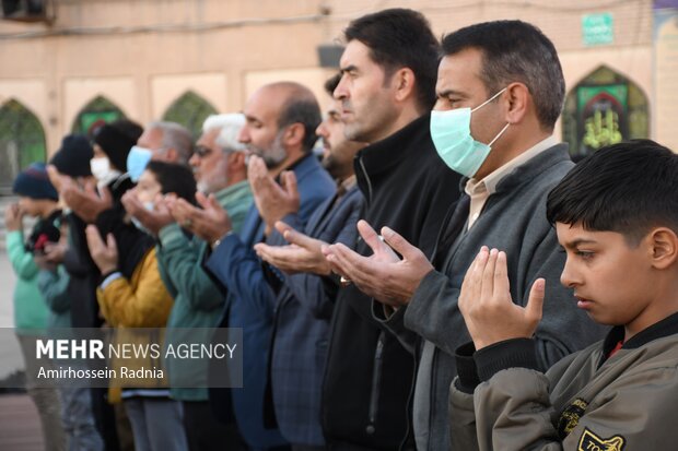 اقامه نماز طلب باران در بیرجند