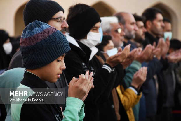 اقامه نماز طلب باران در بیرجند