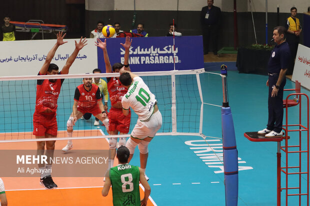 لیگ برتر والیبال/ شهرداری ارومیه و پاس گرگان