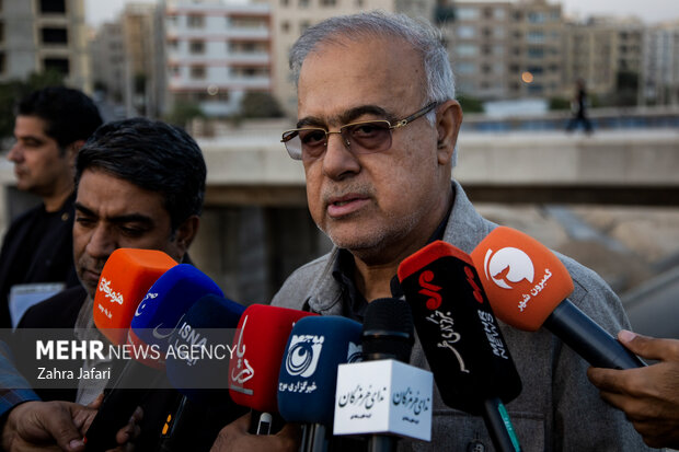 بازدید استاندار هرمزگان از پروژه های عمرانی مهم بندرعباس