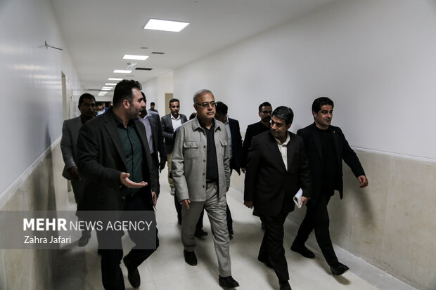 بازدید استاندار هرمزگان از پروژه های عمرانی مهم بندرعباس