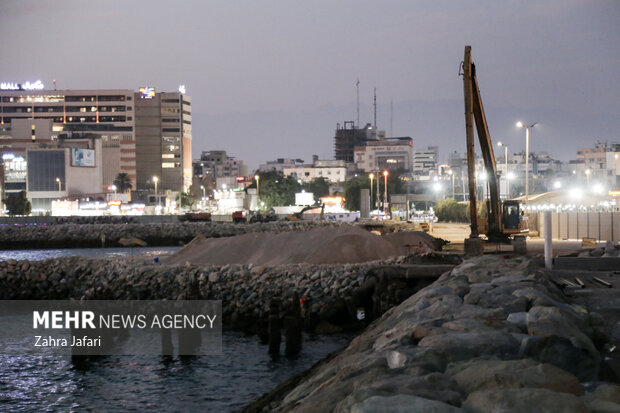 بازدید استاندار هرمزگان از پروژه های عمرانی مهم بندرعباس