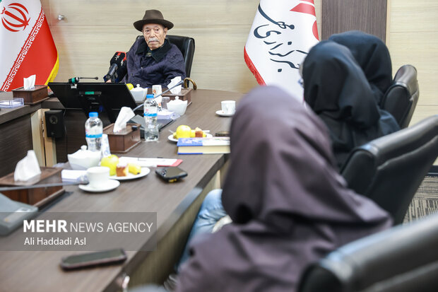 حضور علی نصیریان در خبرگزاری مهر