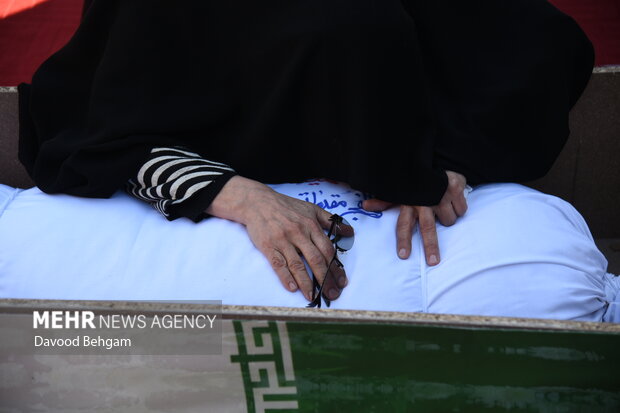 مراسم تشییع و خاکسپاری شهید گمنام در زائرسرای رضوی