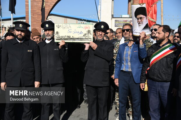 مراسم تشییع و خاکسپاری شهید گمنام در زائرسرای رضوی