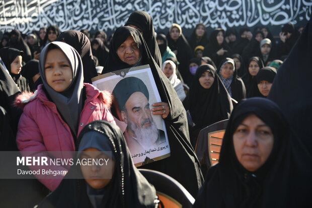 مراسم تشییع و خاکسپاری شهید گمنام در زائرسرای رضوی