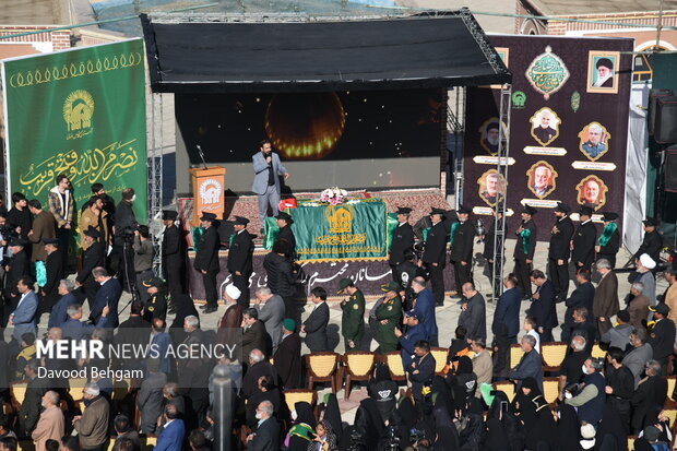 مراسم تشییع و خاکسپاری شهید گمنام در زائرسرای رضوی