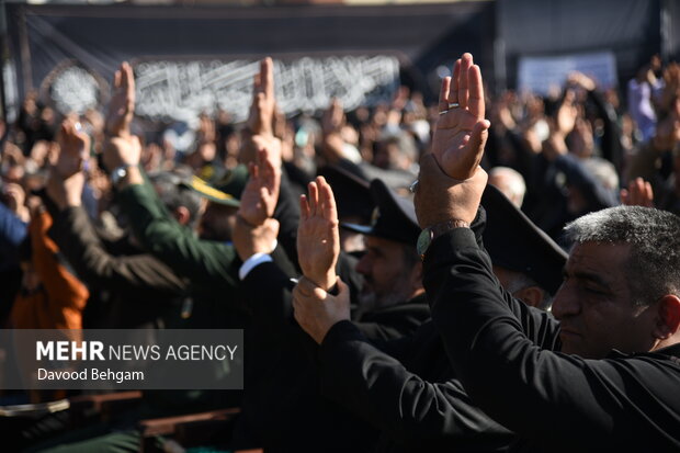 مراسم تشییع و خاکسپاری شهید گمنام در زائرسرای رضوی