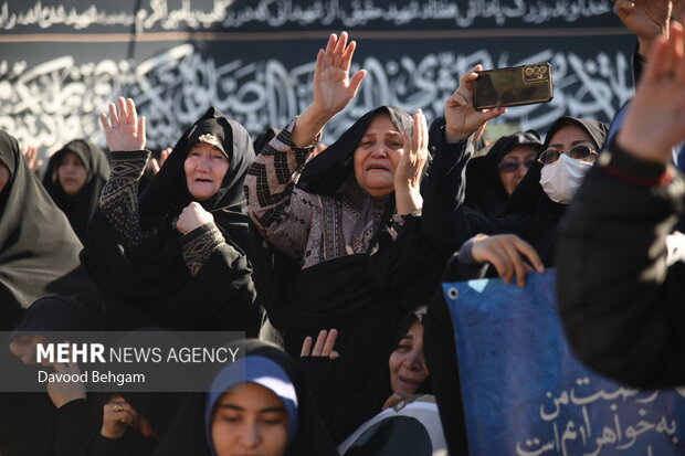 مراسم تشییع و خاکسپاری شهید گمنام در زائرسرای رضوی