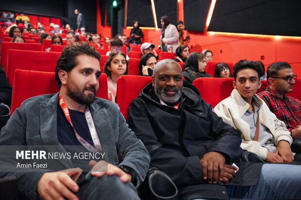 افتتاحیه چهل و سومین جشنواره جهانی فیلم فجر در شیراز