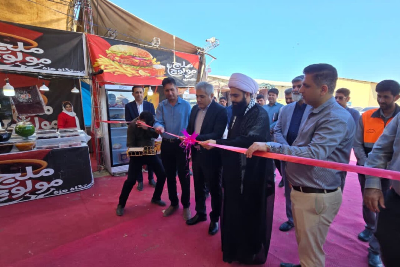 نمایشگاه پاییزه سیریک با عرضه کالاهای مورد نیاز مردم گشایش یافت