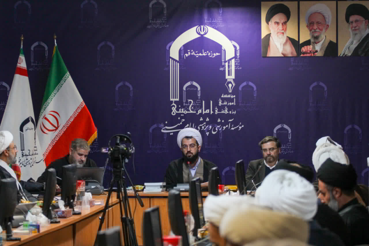 اسدی: به‌کارگیری روش اجتهاد در عرصه اسلامی‌سازی علوم انسانی ضروری است